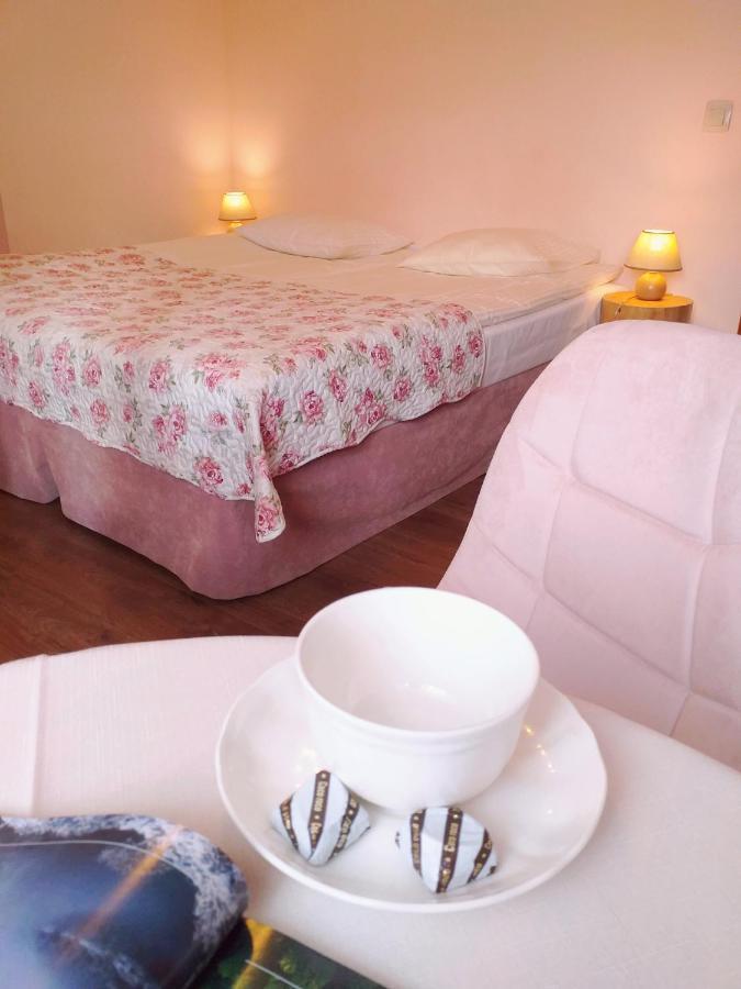 Ferienwohnung Wynajem Pokoi Rancho Zab Exterior foto
