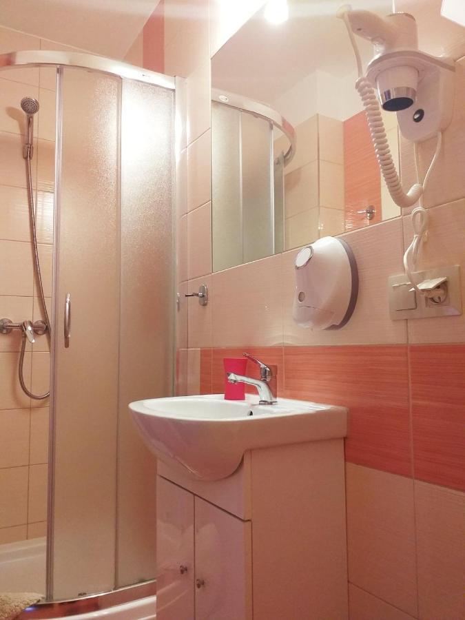 Ferienwohnung Wynajem Pokoi Rancho Zab Exterior foto