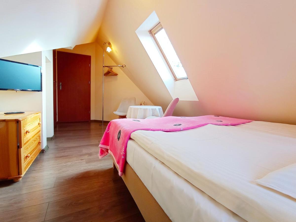 Ferienwohnung Wynajem Pokoi Rancho Zab Exterior foto