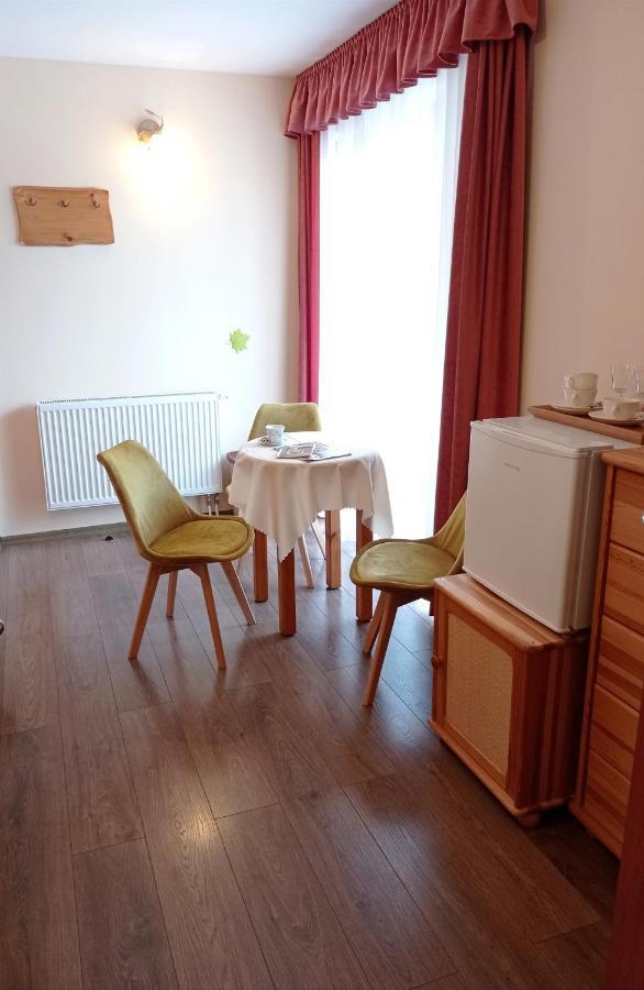 Ferienwohnung Wynajem Pokoi Rancho Zab Exterior foto
