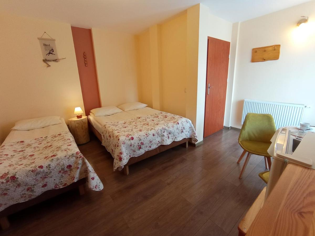 Ferienwohnung Wynajem Pokoi Rancho Zab Exterior foto