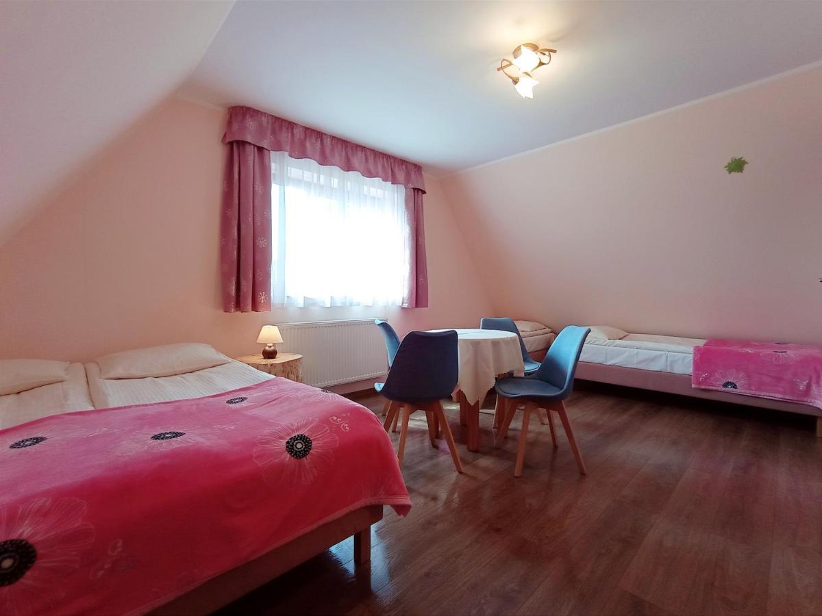 Ferienwohnung Wynajem Pokoi Rancho Zab Exterior foto