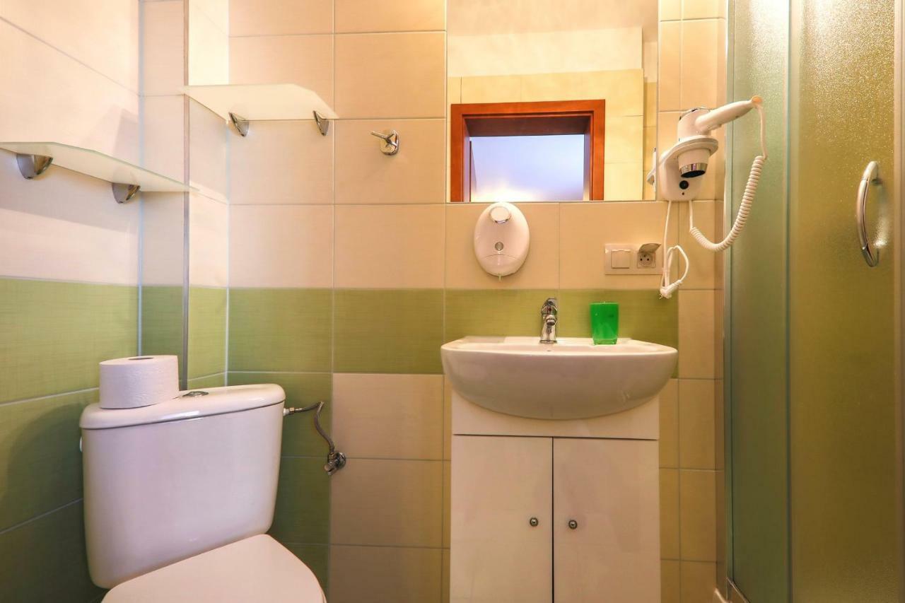 Ferienwohnung Wynajem Pokoi Rancho Zab Exterior foto